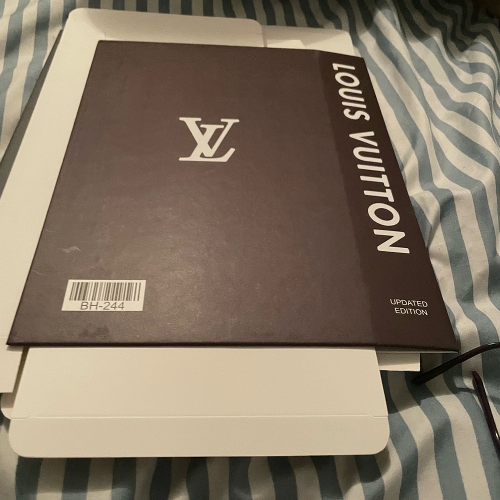 Whole collection of faux books that are decoration only.